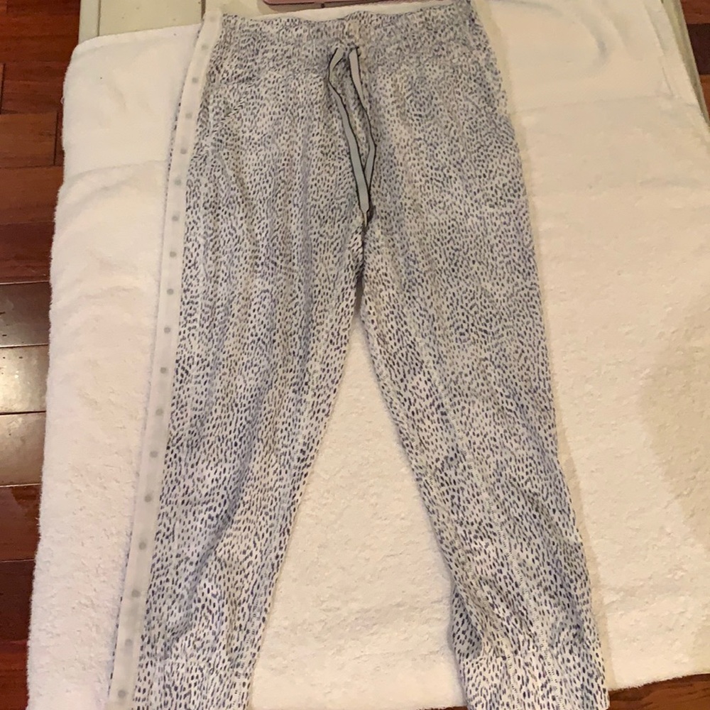 Lululemon Joggers Button down!